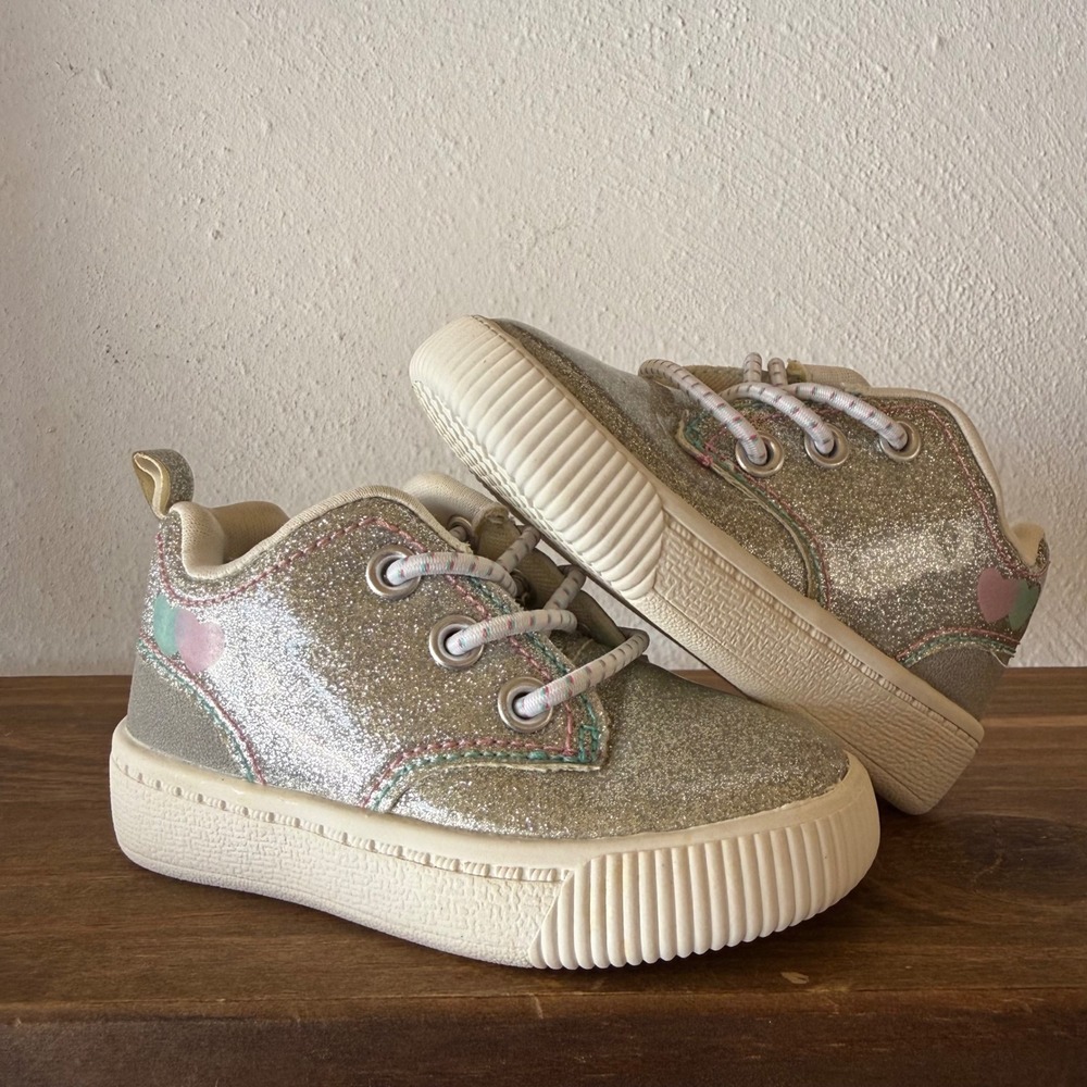 Carter's Glitter Toddler Sneakers Size 4 Silver Hearts Bungee Lace‎ Up Shoes
